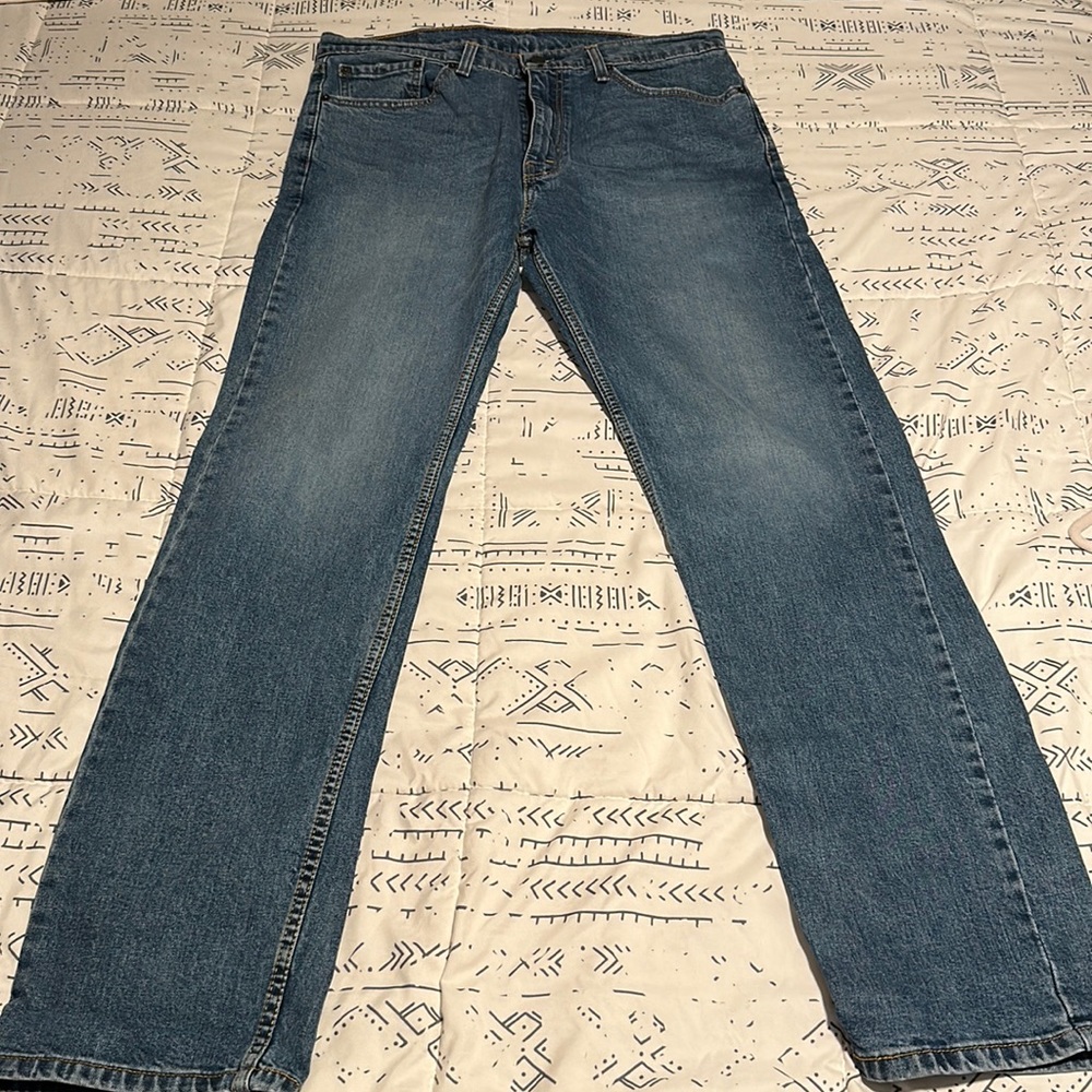 Men’s LEVI STRAUSS 505’s, size 36 x 34